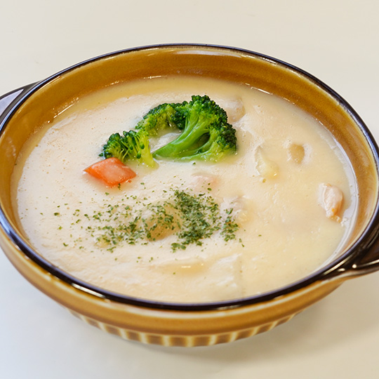 クリームシチュー パン付
