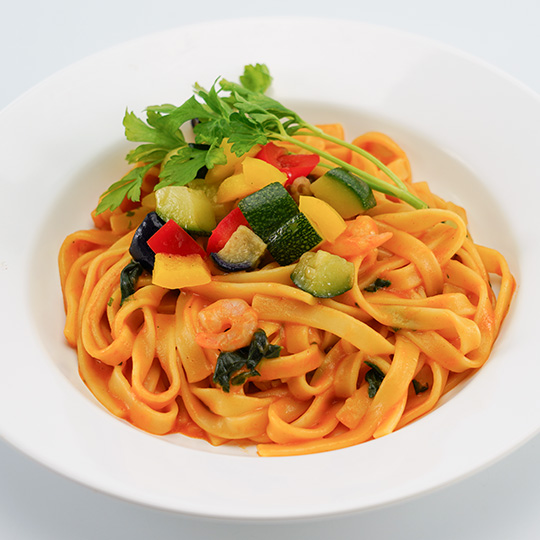 えびのトマトクリームパスタ
