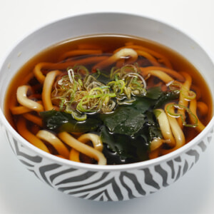 記事「ミニわかめうどん」の画像